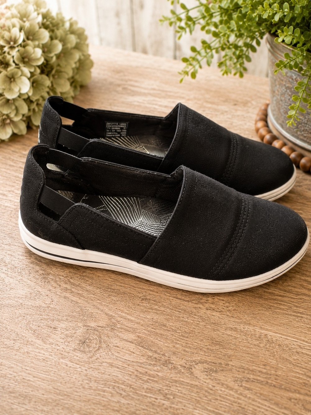 Clarks Black Slip On Comfort Sneakers Loafers 9